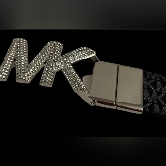 Michael kors ladies black and silver logo reversible belt